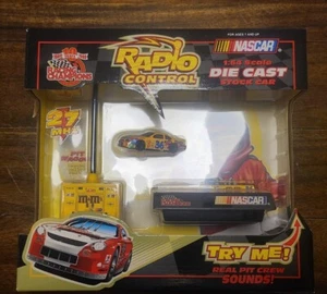 Vintage 1999 Racing Champions Nascar M&M Radio Control 1:64 Diecast Stock Car - Bild 1 von 4