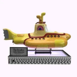 The Beatles Yellow Submarine Studio Model by Factory Entertainment - Picture 1 of 2