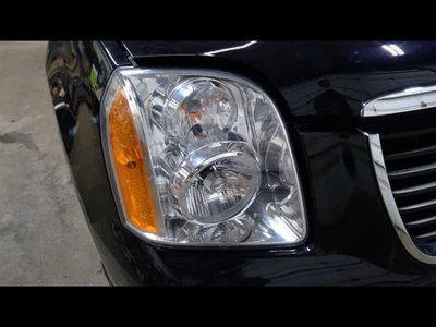 Base de faro derecho pasajero para YUKON 1107247 07-14 Foto 1 de 4