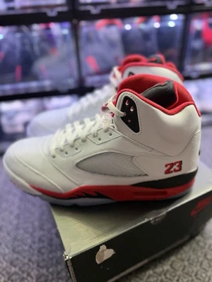 New Nike Air Jordan 5 Retro Fire Red Black Tongue HQ7978-101 Size 12 - Image 1 of 4