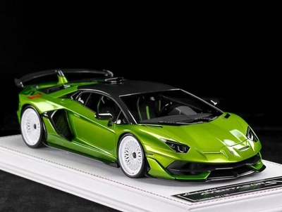 Lamborghini Aventador SVJ (AW Green) [Davis & Giovanni] escala 1/18 Foto 1 de 4