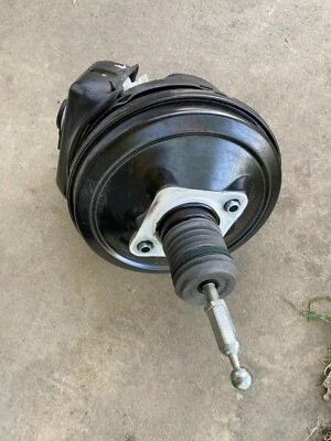 Audi A4 2.0T Premium 2010 freno de potencia cilindro maestro y refuerzo y depósito OEM Foto 1 de 4