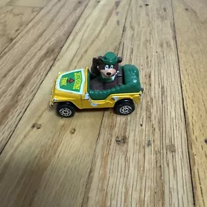 VTG 1981 Hanna Barbera Corgi Yogi Bear Jellystone Park Willys Jeep Die Cast Car - Picture 1 of 10