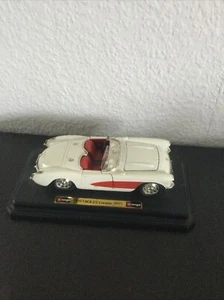Bburago Burago Modellauto 1:18 Chevrolet Corvette 1957 - Bild 1 von 4