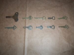 Keys Lot of 10 Vintage Antique Skeleton Keys Various, Unique Designs N/R LOOK!