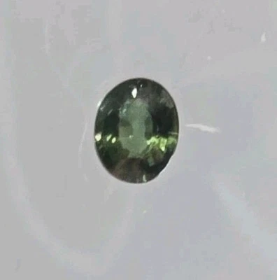 Sultry!  .48ct 5.2x4.2mm VVS Oval Nat. Blueish Green UH Sapphire Gemstone! - Image 1 of 4