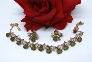 Vintage Chatanm Sparkling Green Cabochon Necklace Earrings Set CAT RESCUE - Picture 1 of 2
