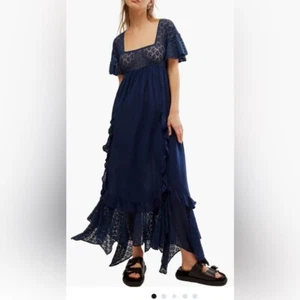 Maxi Vestido Free People Bring the Romance Pañuelo Dobladillo Encaje en Azul Marino - S - Imagen 1 de 13