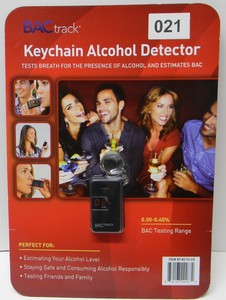 BACtrack Keychain Alcohol Detector Breathalyzer.  0.00-0.40%. - New