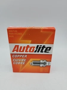 Autolite 4132 Solid Copper Non-Resistor Spark Plug Set of 4 New - Picture 1 of 6