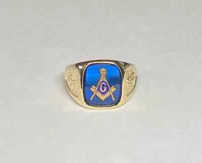 Anillo masónico de oro amarillo de 10 quilates y espinela azul de 14 x 12 mm Foto 1 de 4