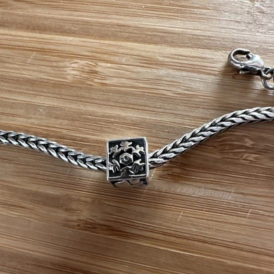 CUENTAS CHAMILIA PLATA ESTERLINA 925 4 ESTACIONES (2009) Foto 1 de 4