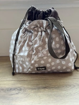 Bolsa de almuerzo Thirty One- beige a lunares con aislamiento térmico Foto 1 de 4