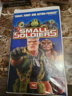 Small Soldiers (VHS Video Tape, 1998, Clamshell) Dreamworks  - Image 1 of 3
