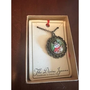Vintage Inspired Snowman Pendant Necklace Christmas Jewelry The Divine Iguana - Picture 1 of 3