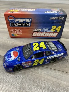 1:24 Jeff Gordon #24 DuPont Pepsi Talladega Action NASCAR 2002 - Picture 1 of 5