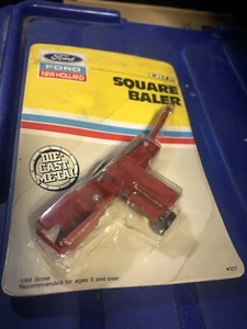 New Holland Hay Square Baler, 1:64, New on card ~ Die Cast Metal - Picture 1 of 6
