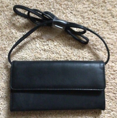 Small Black Shoulder Bag Wallet Rosetti Purse Womens New Without Tags - Image 1 of 4