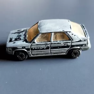 Matchbox made in China in 1985 . Renault 11 . Needs a paint job ! . Scale 1:58 - Picture 1 of 4