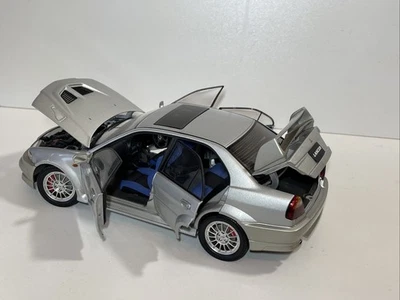 1:18 AutoArt Mitsubishi Lancer Evo VI 1:18 Street Silver 77153 sin caja Foto 1 de 4