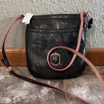 Vintage Discontinued-Model, Guess Black & Pink Leather Crossbody Purse. - Image 1 of 4