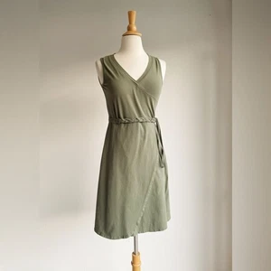 ATHLETA olivgrünes ärmelloses Utility-Wickelkleid mit Gürtel Bio-Baumwolle XS - Bild 1 von 6