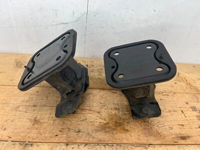 04-10 Soporte de refuerzo de barra de choque trasero izquierdo y derecho bmw e60 530i OEM 7033714 Foto 1 de 4