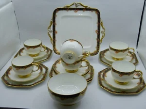 ROYAL PARAGON PART TEA SET, 6TRIOS, A LARGE CAKE OR SANDWICH PLATE AND A SUGAR B - Picture 1 of 11