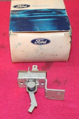 1972-1980 Ford Pinto Mercury Bobcat NOS HEATED BACK WINDOW DEFROST SWITCH - Image 1 of 3