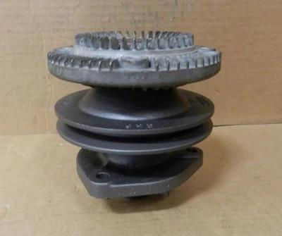 Triumph Spitfire 1975-80 1,5 L 4 cilindros reconstruida bomba de agua con embrague de ventilador WPA100 Foto 1 de 4