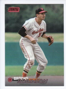 2023 Topps Stadium Club #83 BROOKS ROBINSON Baltimore Orioles RED FOIL Parallelo - Foto 1 di 2
