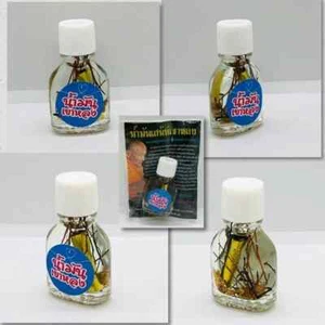 Khao Long Love Oil LP Maen Thai Charm Sex Attract Wealth Talk Spell Amulet - Picture 1 of 6