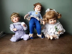 Lotto 3 Bambole Porcellana Collezione Ashton Drake Kayla Jennifer Annie - Foto 1 di 18