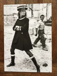 Yoshi Takata - Un regard sur Paris Exhibition Showcard (Black & White / Fashion - Picture 1 of 3