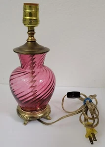 Vintage Petite Cranberry Glas Lampe 10" bis oben auf Sockel, ohne Schirm - Bild 1 von 2