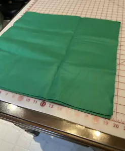 NEW - Kelly Green Felt 20% Wool & 80% Rayon 19"x36" - Picture 1 of 2