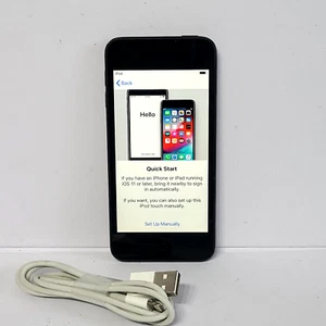 Apple iPod Touch - Picture 1 of 5
