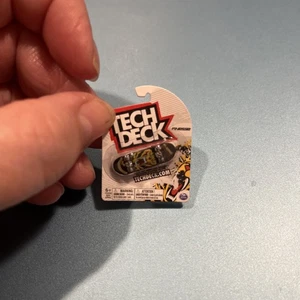 Zuru TOY Mini Brands SERIES 2 TECH DECK SKATEBOARD #90 5 Surprise - Bild 1 von 1