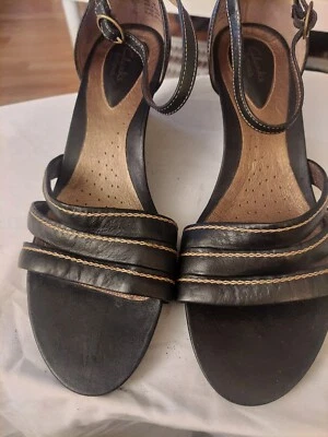 Sandalias Clarks Active Air Flexibles de cuero negro con cuña talla 10M Foto 1 de 4