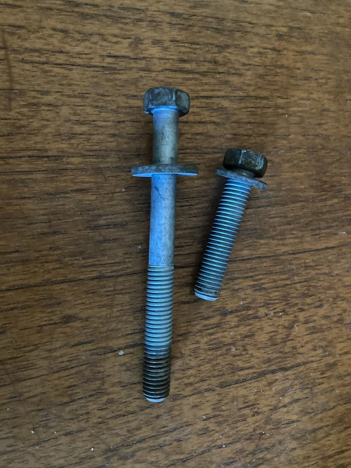 Оригинальные крепежные болты для 2 генераторов 2001-2010 Chrysler Dodge 3,8 л Grand Caravan  - Изображение 1 из 4