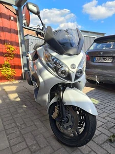 Motorroller 400 ccm - Bild 1 von 8