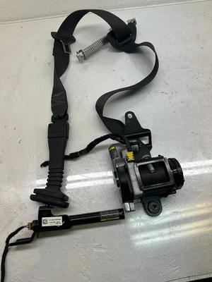 Conjunto retractor cinturón seguridad pasajero delantero Ford Taurus 2013 negro Foto 1 de 4