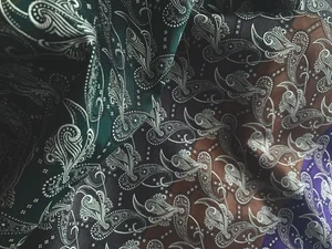 Beautiful Multi Colours Paisley Patterned Jacquard Fabric Sudbury Silk Remnant - Picture 1 of 19