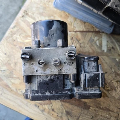 Dodge Charger ABS 2013-2014 montaje de freno antibloqueo ABK OEM P68157545AF Foto 1 de 3