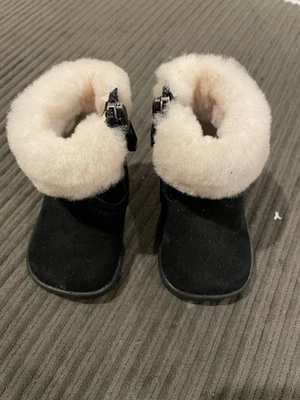 Botas Ugg Infantil Niño Talla 0/1 Foto 1 de 4
