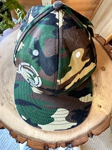 Gorra Live Sore Snap Back verde y marrón camuflaje camuflaje ajustable - Imagen 1 de 4