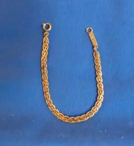 Lot 3 Vintage Gold Tone Giovanni 18" and Trifari 16" Necklace Napier 8" Bracelet - Picture 1 of 9