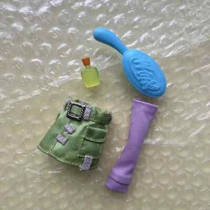 Winx Club Zubehör Auswahl Layla Aisha school girl Kleidung - Bild 1 von 19