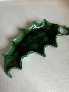 Old Holland Mold Ceramic 12" Christmas Holly Leaf Green Serving Tray - Picture 1 of 3