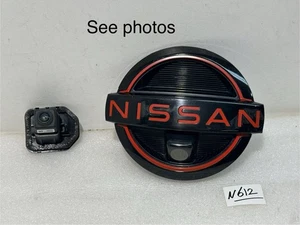 2020 - 2023 Nissan Frontier OEM Front Emblem W/Camera 628909BU1B - Picture 1 of 11